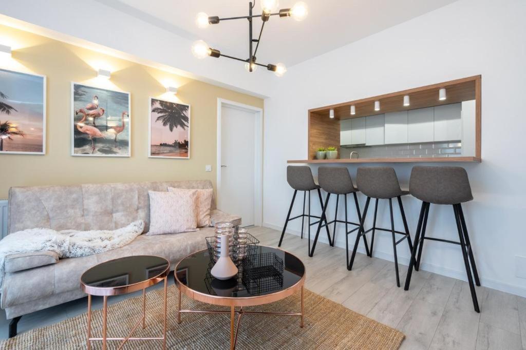 Apartment Piata Romana, Two Bedrooms *