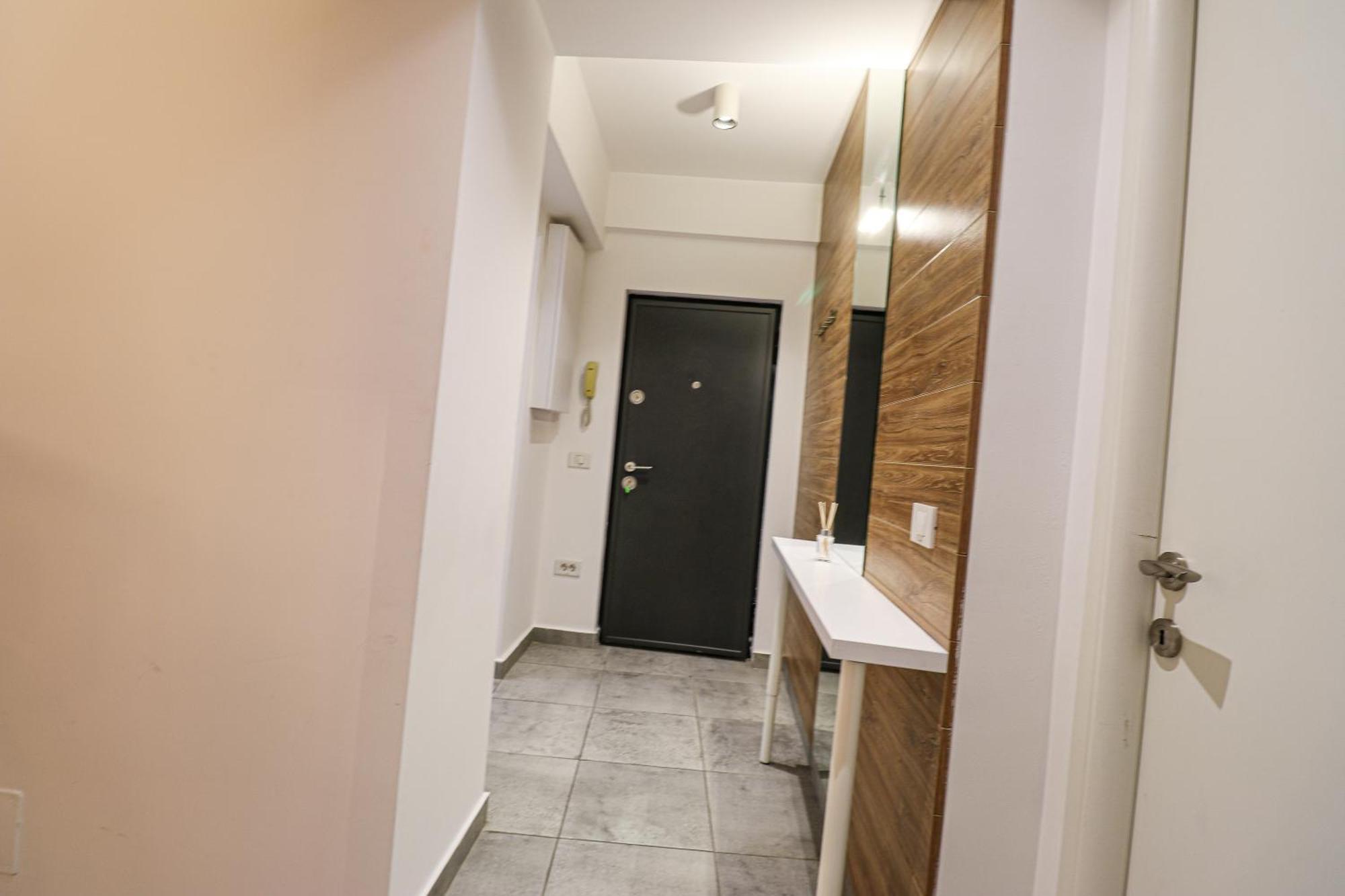 Piata Romana, Two Bedrooms Bucharest